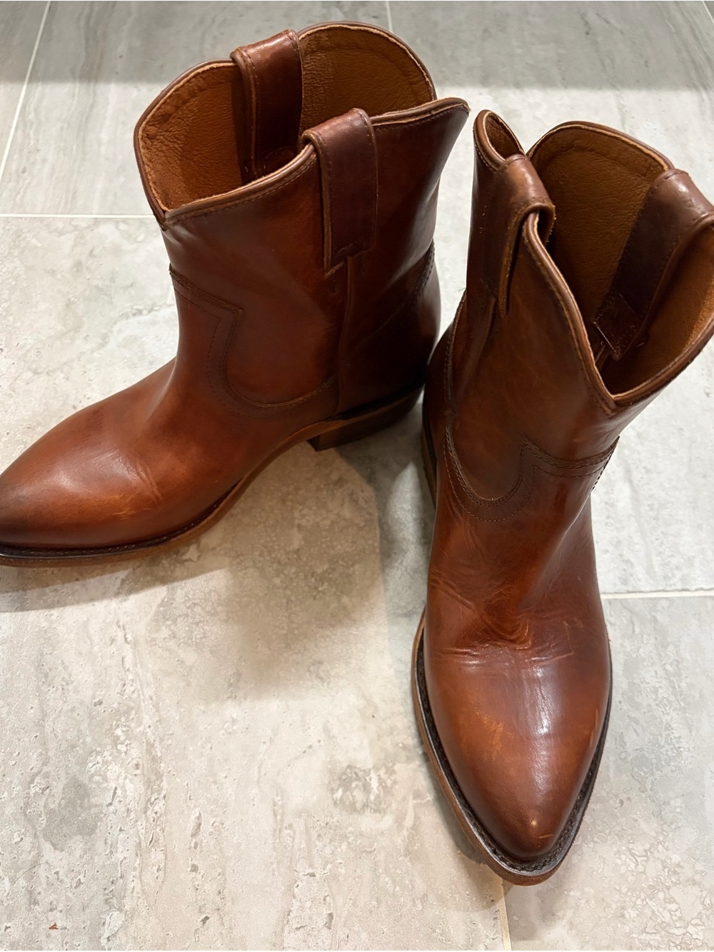 Frye Billy Short Leather Western Boots NWOT size 9 - Picture 2 of 11